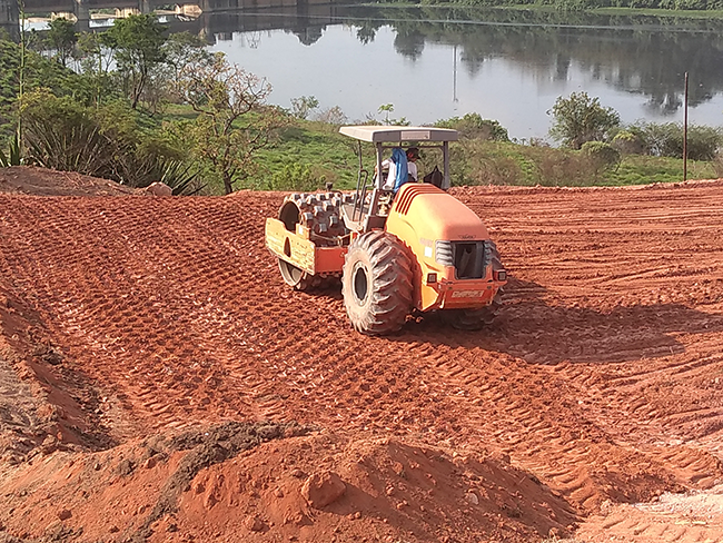 Terraplanagem em obra